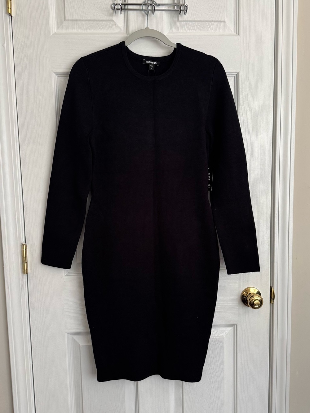 Women’s Minimalist Express Black Long Sleeve Knit Dress